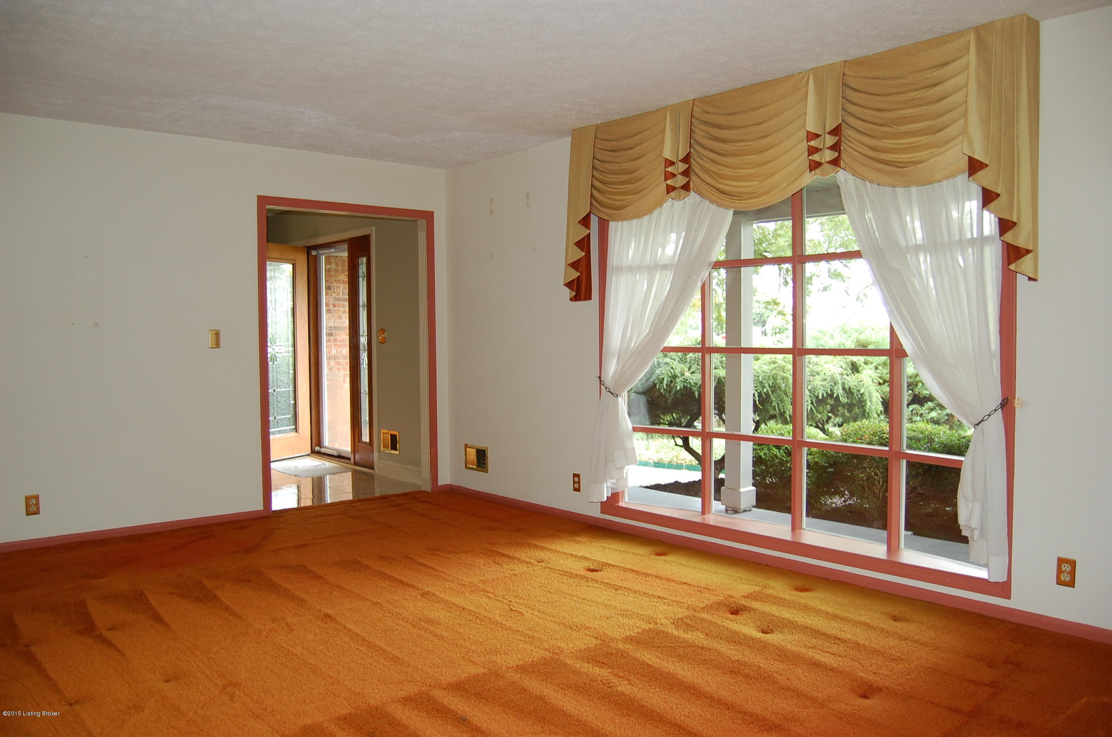 5511 Cumnock Road Louisville, KY 40291 - Photo 14 of 47 2015-09-09 15.44.21 - Copy