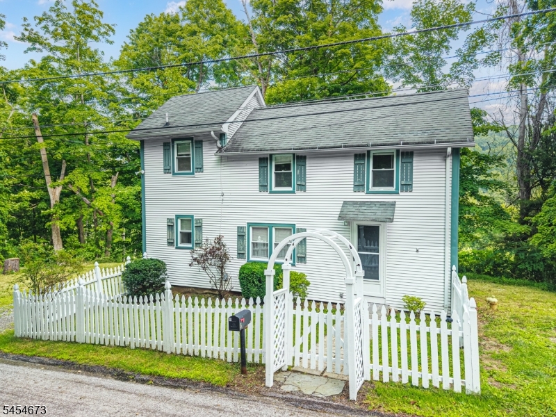 15 Laceytown Road Franklin, NJ 07416 - Photo 1 of 25 Gallery Image 1