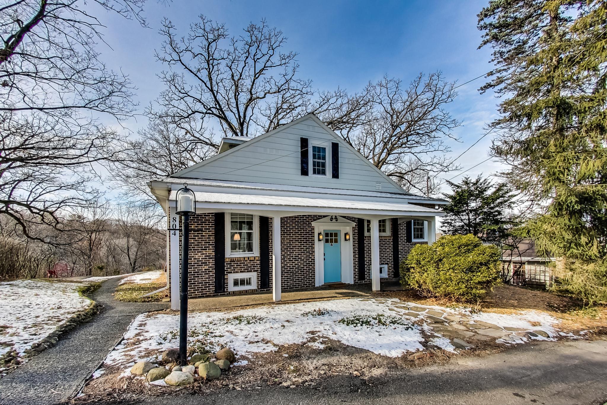 804 Sauganash Drive Fontana, WI 53125 - Photo 1 of 1 804 Sauganash, Fontana, WI 53125