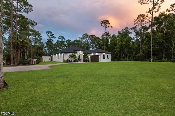 $799,000 | 106 18th Avenue Northeast, Naples, FL 34120