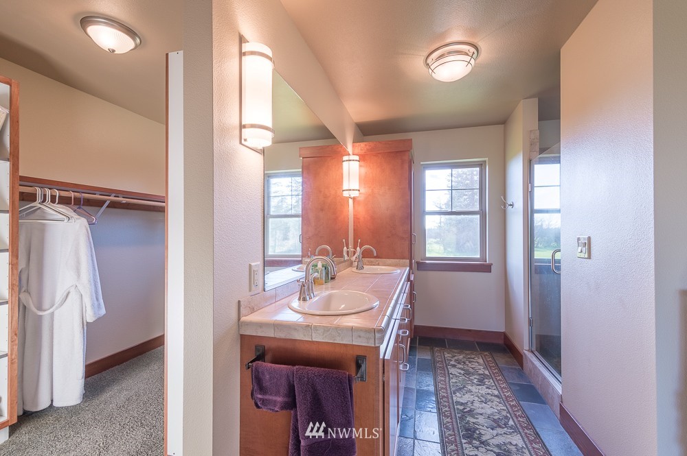 1397 Middle Fork Road Onalaska, WA 98570 - Photo 11 of 25 Gallery Image 11