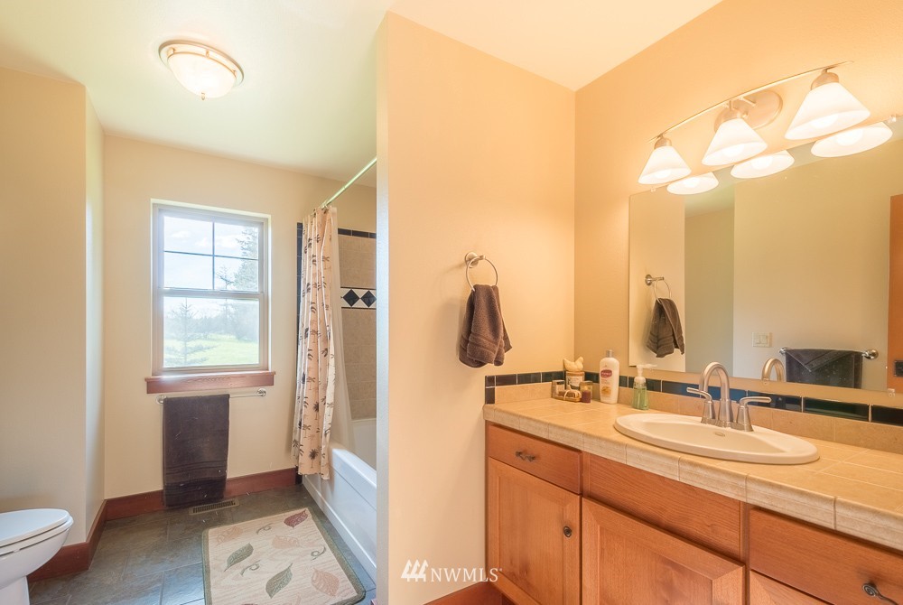 1397 Middle Fork Road Onalaska, WA 98570 - Photo 14 of 25 Gallery Image 14