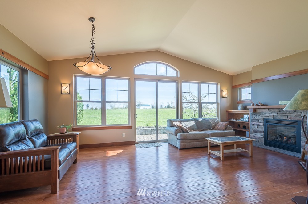 1397 Middle Fork Road Onalaska, WA 98570 - Photo 8 of 25 Gallery Image 8
