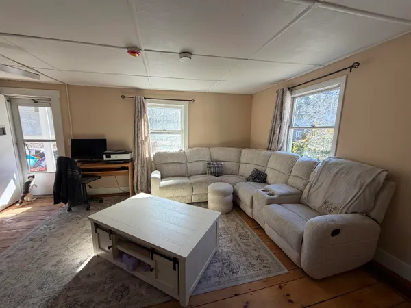 $260,000 | 429 Highway 30, Newfane, VT 05345