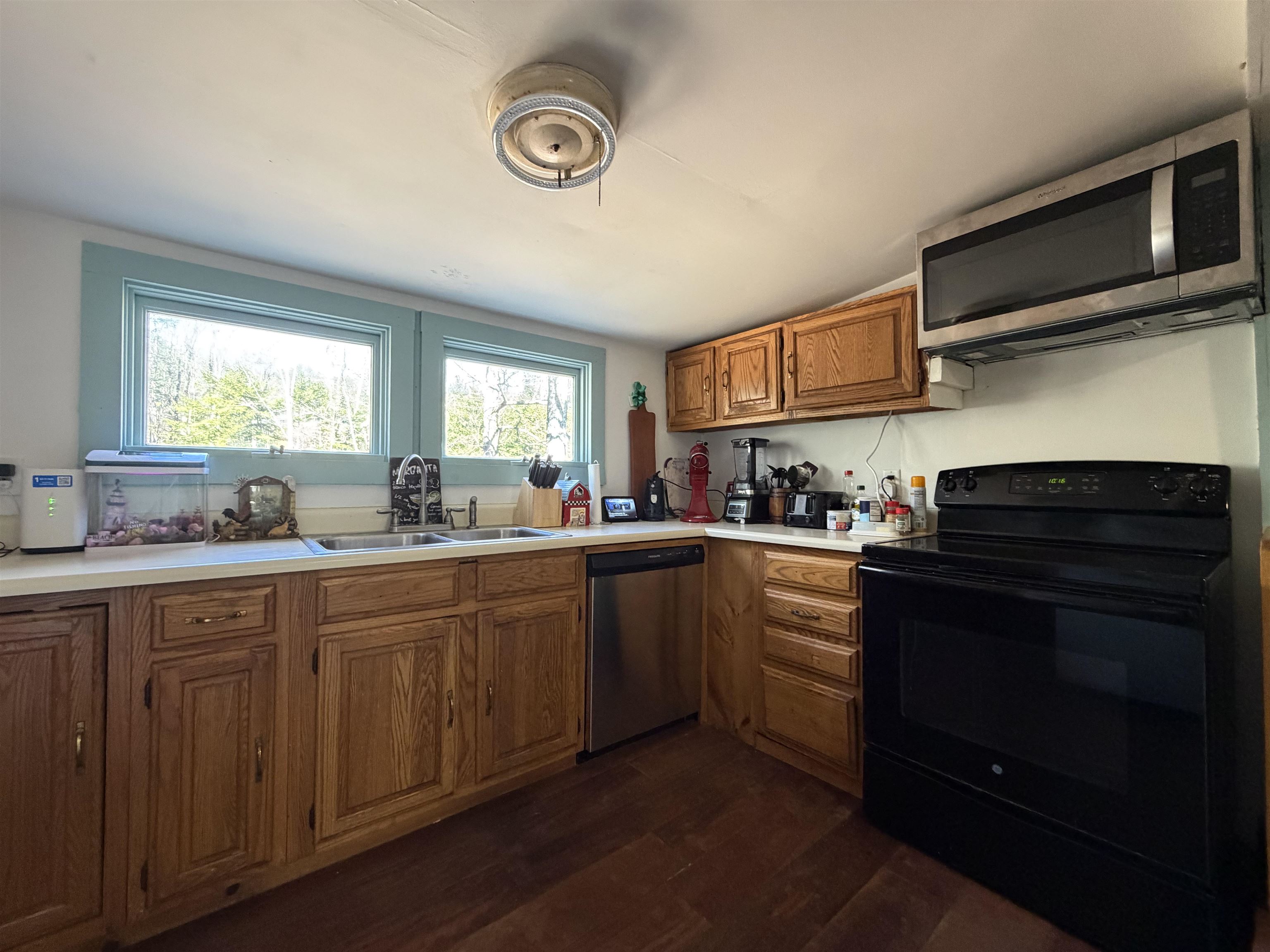 429 Highway 30 Newfane, VT 05345 - Photo 7 of 23