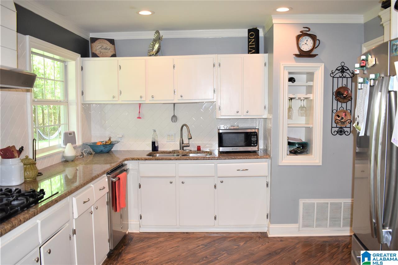 2237 Chapel Hill Road Birmingham, AL 35216 - Photo 9 of 34