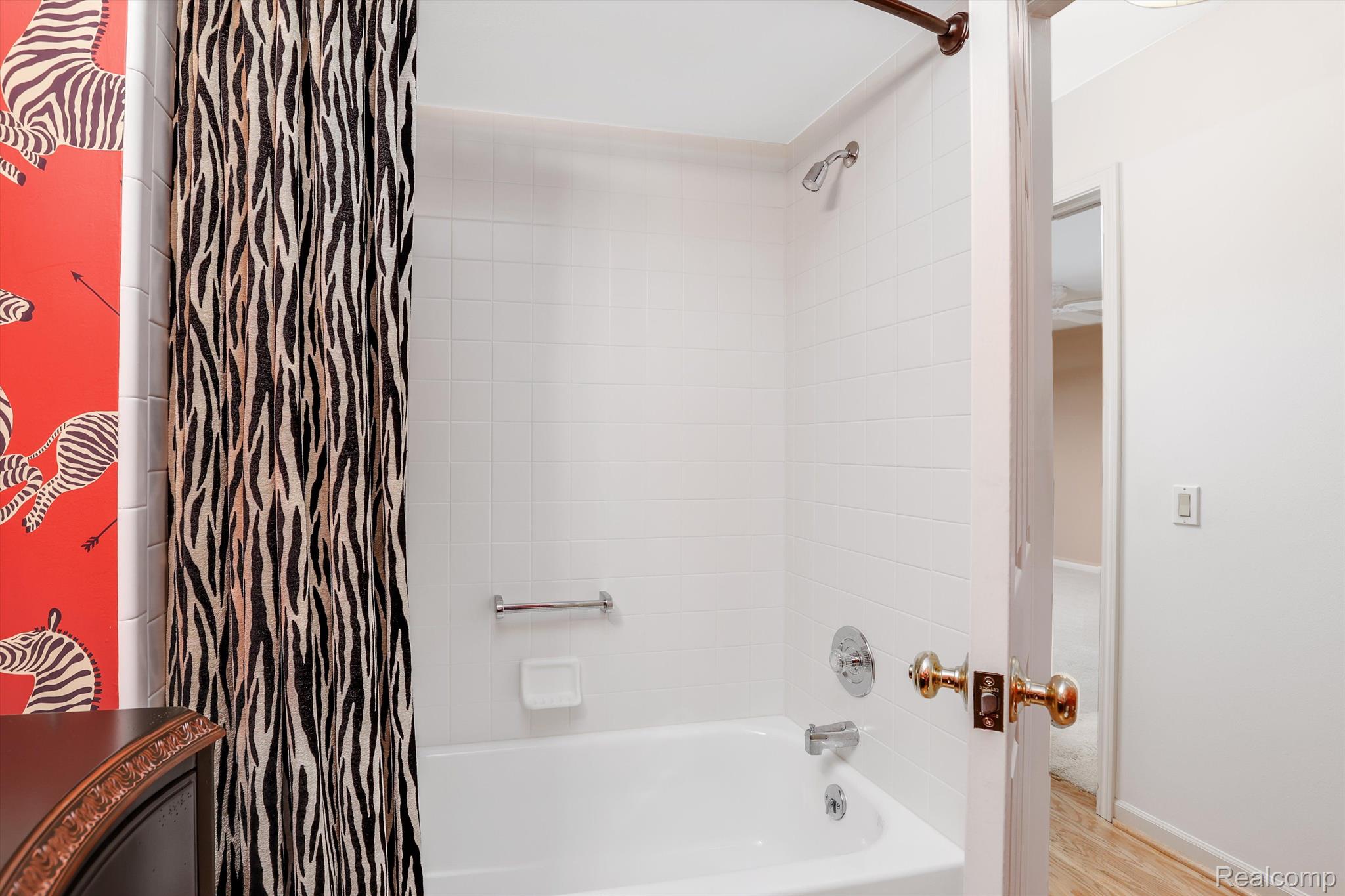5889 Dawn Ridge Drive Troy, MI 48098 - Photo 18 of 41 Gallery Image 18