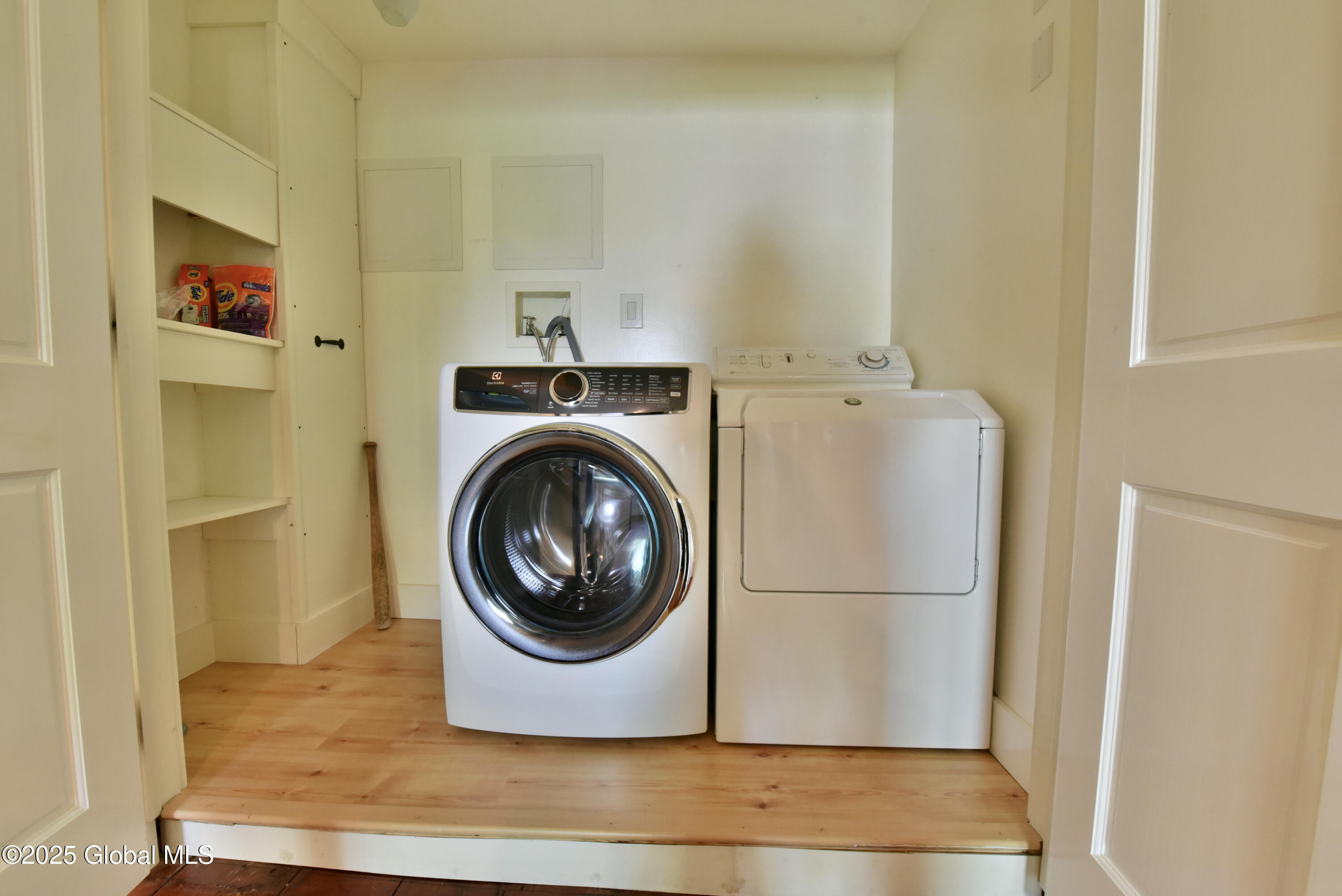 51 Hoffman Road Milton, NY 12866 - Photo 30 of 65 51HoffmanRdUpstairsLaundry