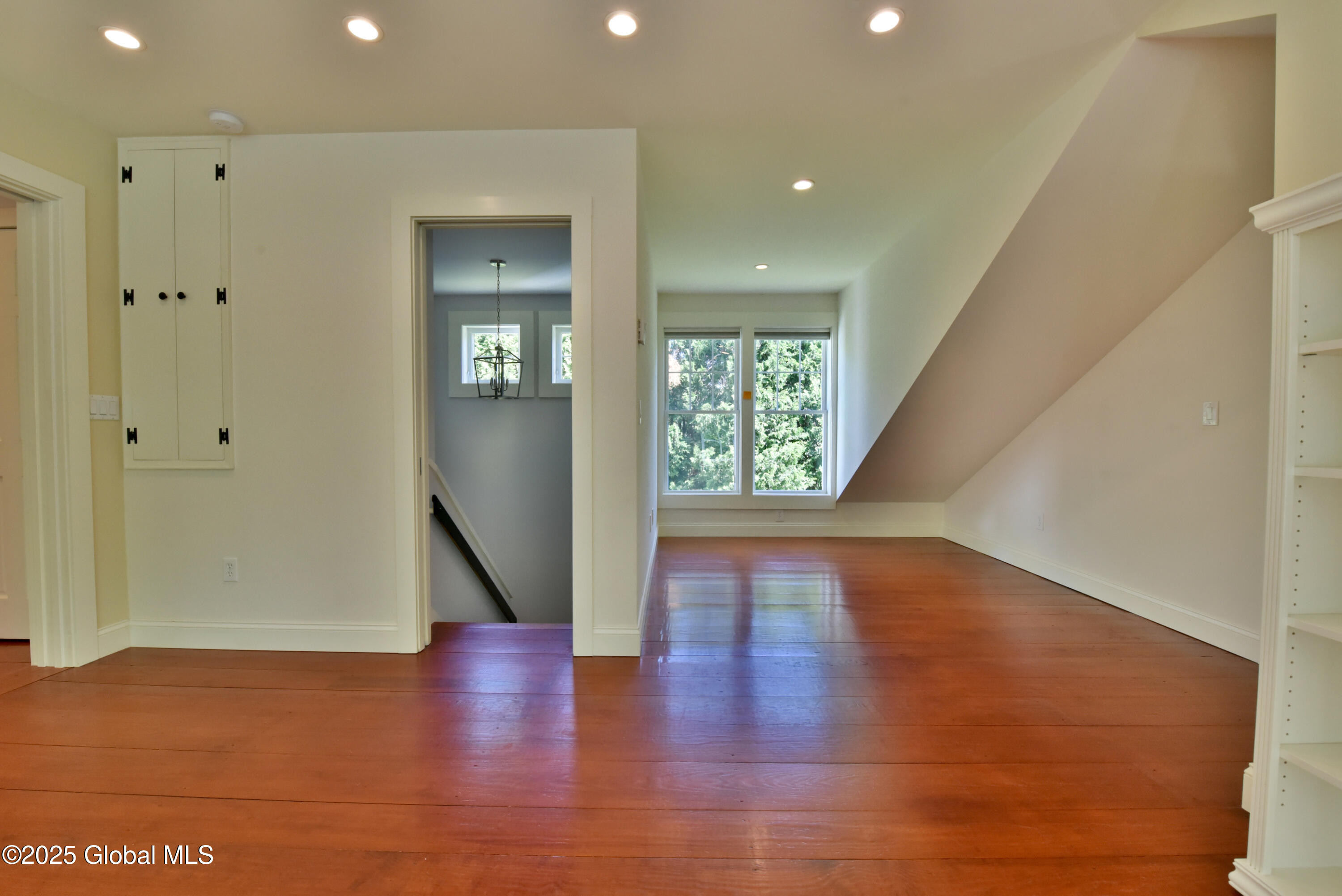 51 Hoffman Road Milton, NY 12866 - Photo 40 of 65 51HoffmanRdUpstairsOffice3