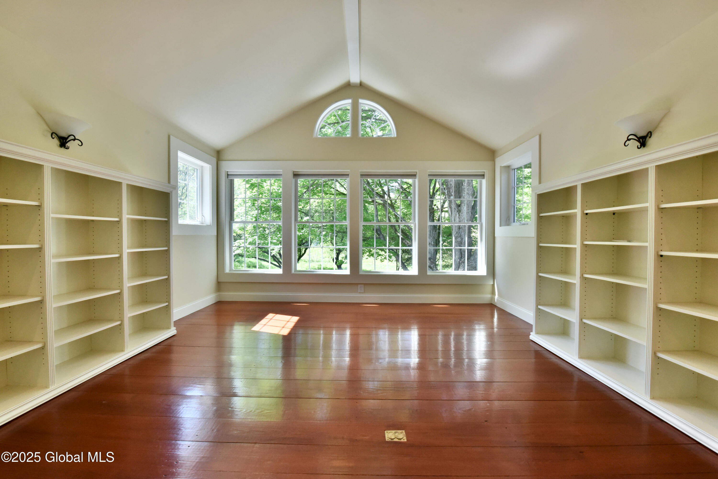 51 Hoffman Road Milton, NY 12866 - Photo 41 of 65 51HoffmanRdUpstairsOffice2