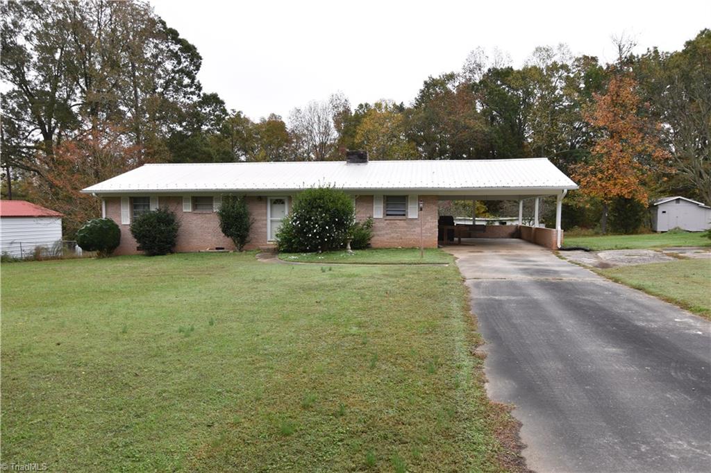 2204 Sullivan Road Thomasville, NC 27360 - Photo 1 of 1