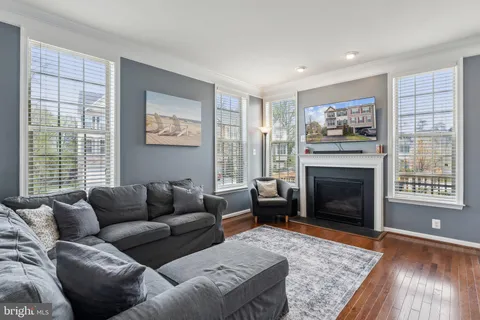 $675,000 | 305 Hersden Lane, Arnold, MD 21012