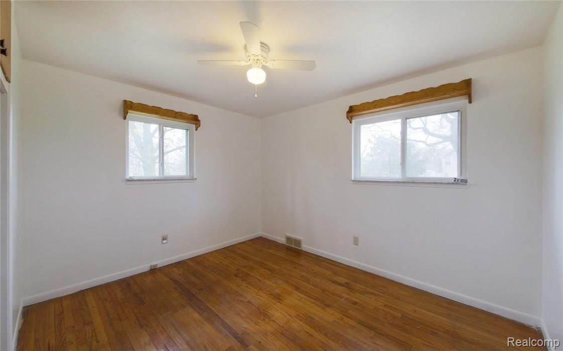 5070 North Nicholson Road Fowlerville, MI 48836 - Photo 16 of 21 18-photo-web-1680x1050-89738.jpg