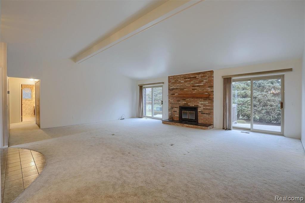 2049 Cumberland Road Rochester Hills, MI 48307 - Photo 7 of 33