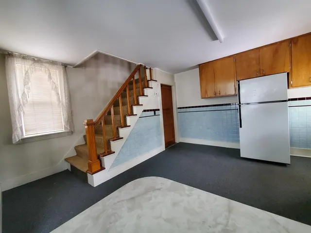 $1,000 | 309 Portland Street, Unit 102, St. Johnsbury, VT 05819