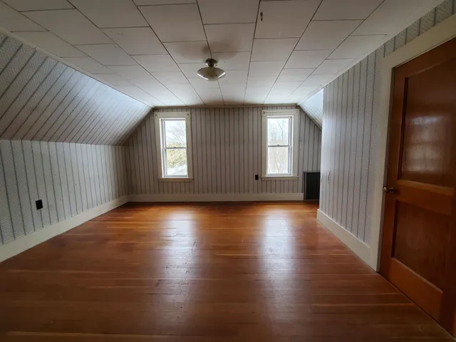 $1,000 | 309 Portland Street, Unit 102, St. Johnsbury, VT 05819