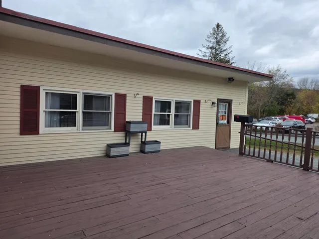 $1,000 | 309 Portland Street, Unit 102, St. Johnsbury, VT 05819