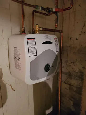 $1,000 | 309 Portland Street, Unit 102, St. Johnsbury, VT 05819