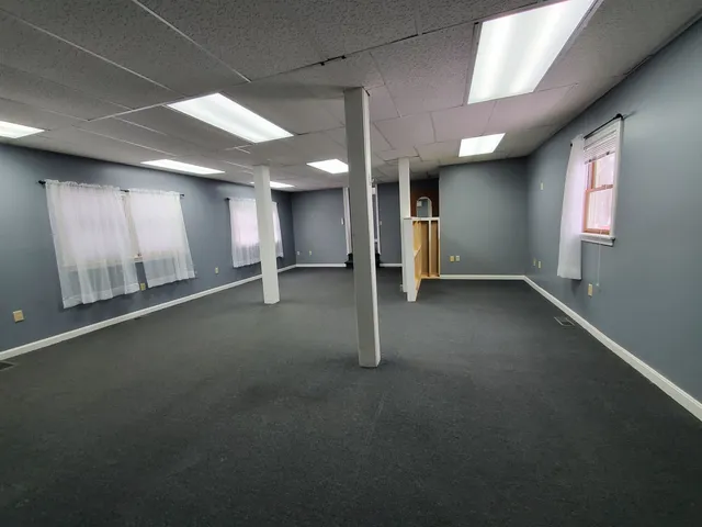 $1,000 | 309 Portland Street, Unit 102, St. Johnsbury, VT 05819