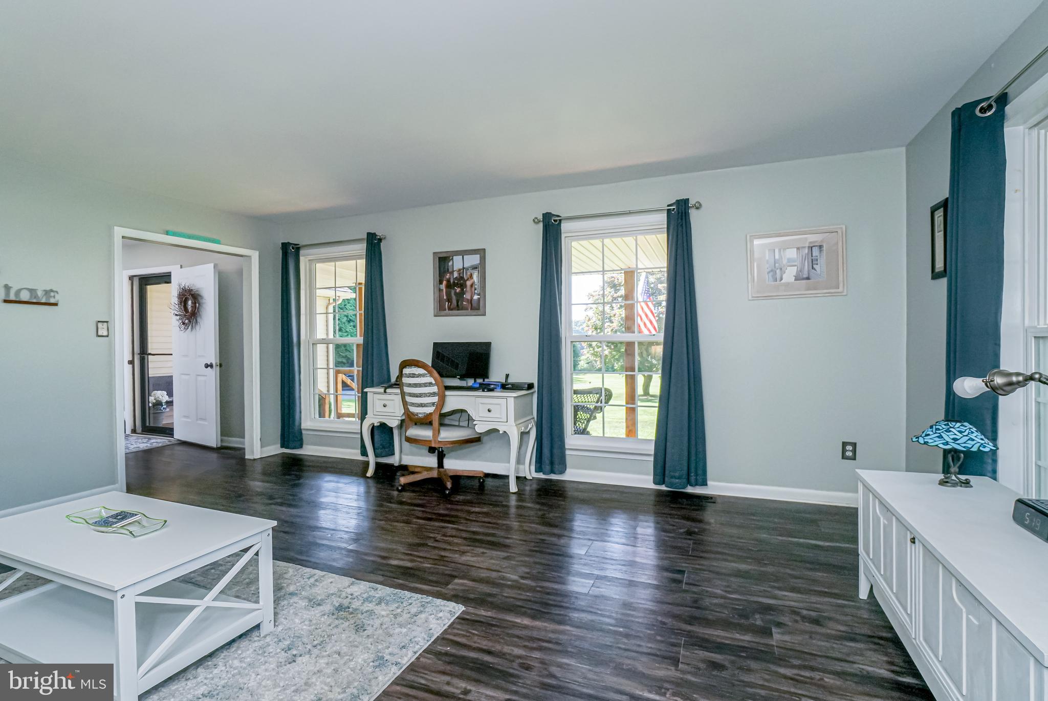 37 Blake Road Elkton, MD 21921 - Photo 4 of 41 Living Room