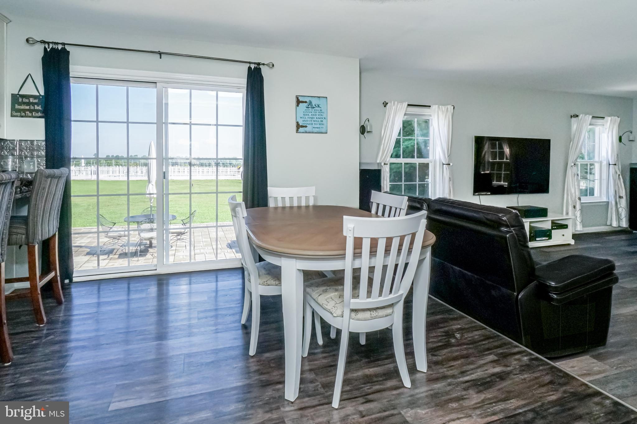 37 Blake Road Elkton, MD 21921 - Photo 10 of 41 Eat-in kitchen w/sliders to outdoor patio