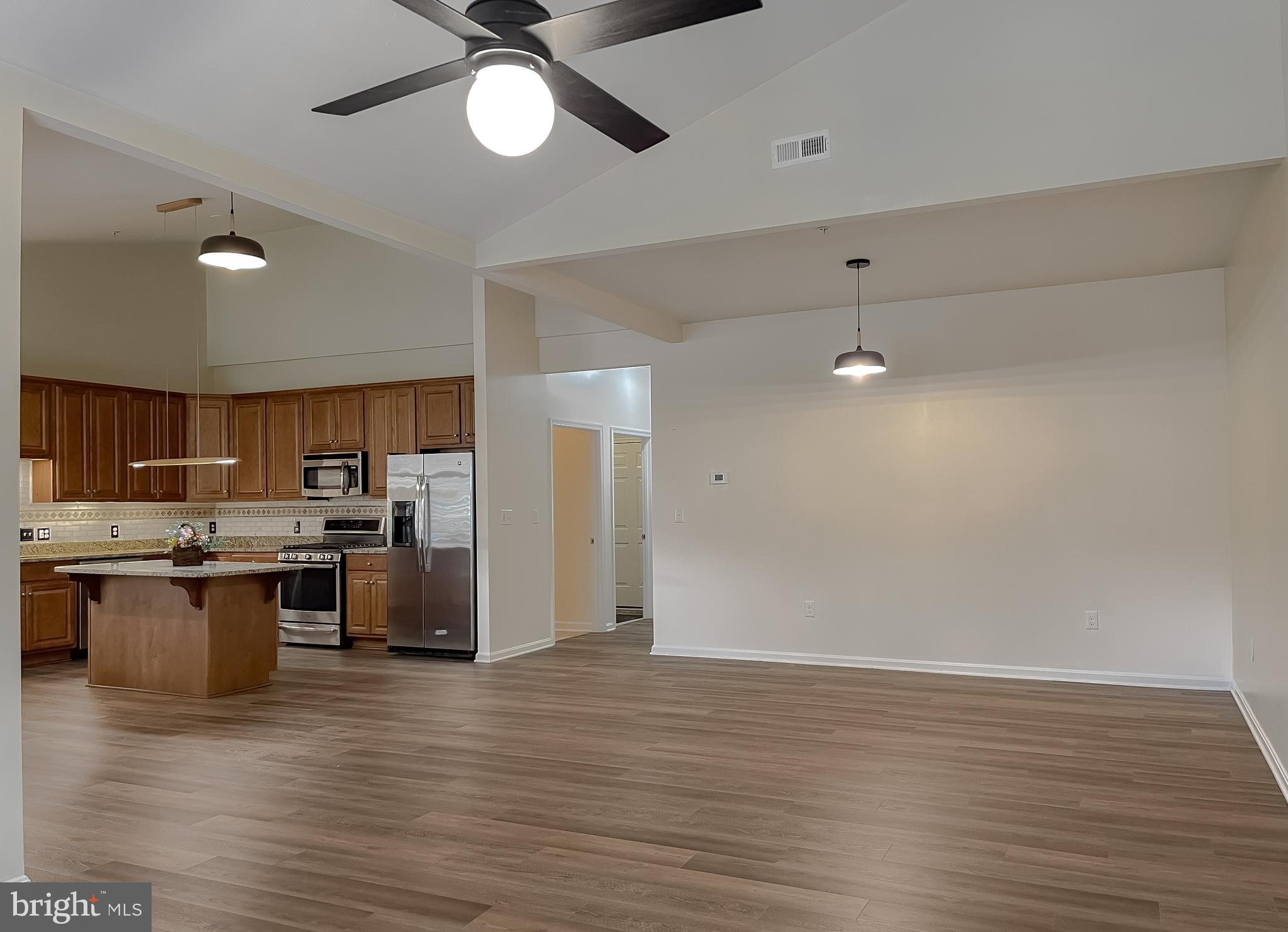 44140 Outrigger Way California, MD 20619 - Photo 17 of 36 Living Room view toward kitchen