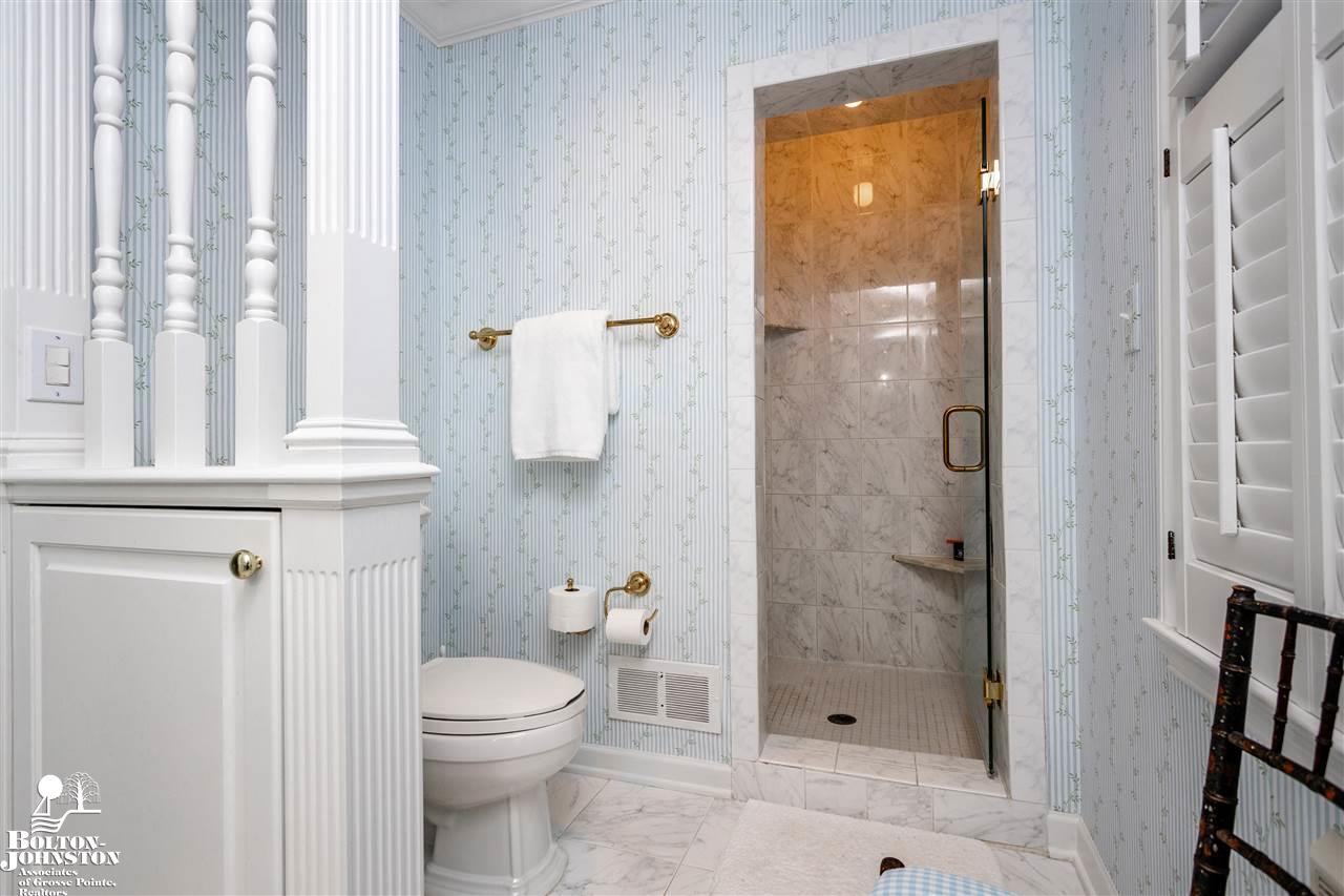 27 Beacon Hill Road Grosse Pointe Farms, MI 48236 - Photo 30 of 51