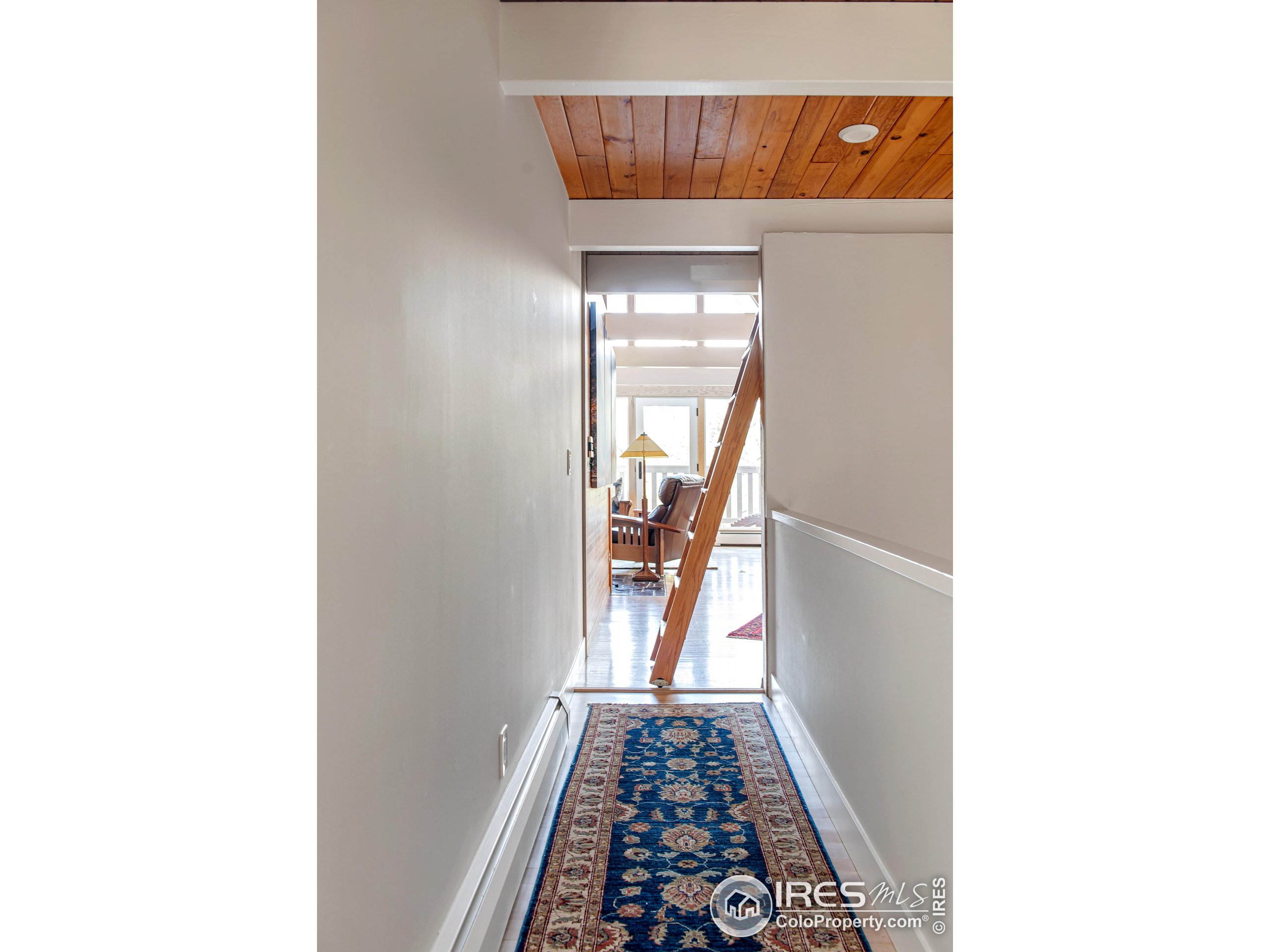 65 Bristlecone Way Boulder, CO 80304 - Photo 25 of 49 a view of a hallway