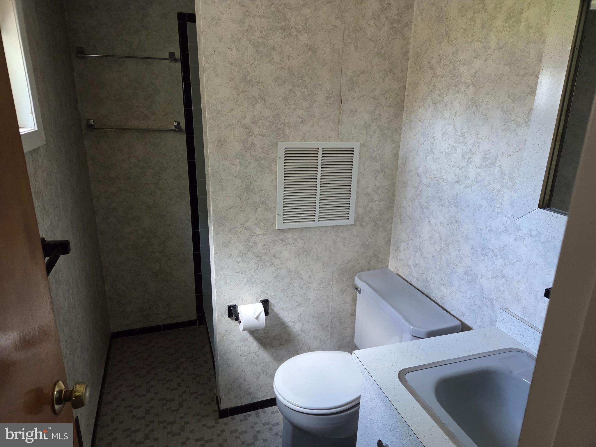 107 Upper Ferry Road Ewing, NJ 08628 - Photo 23 of 23 Full Bath Off Main Bedroom