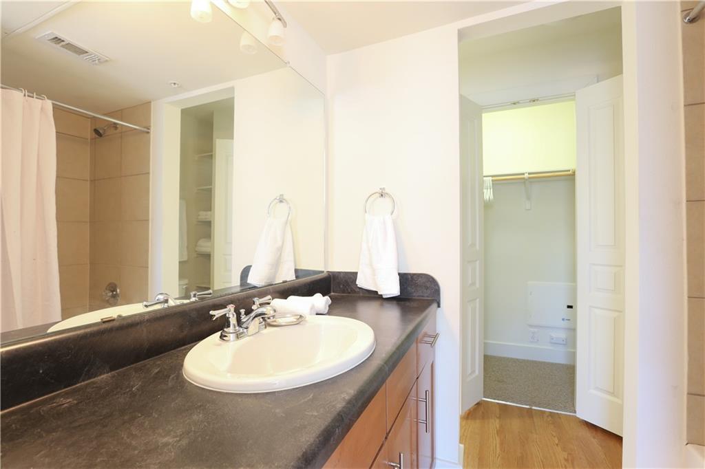 711 West 32nd Street, Unit 113 Austin, TX 78705 - Photo 15 of 25