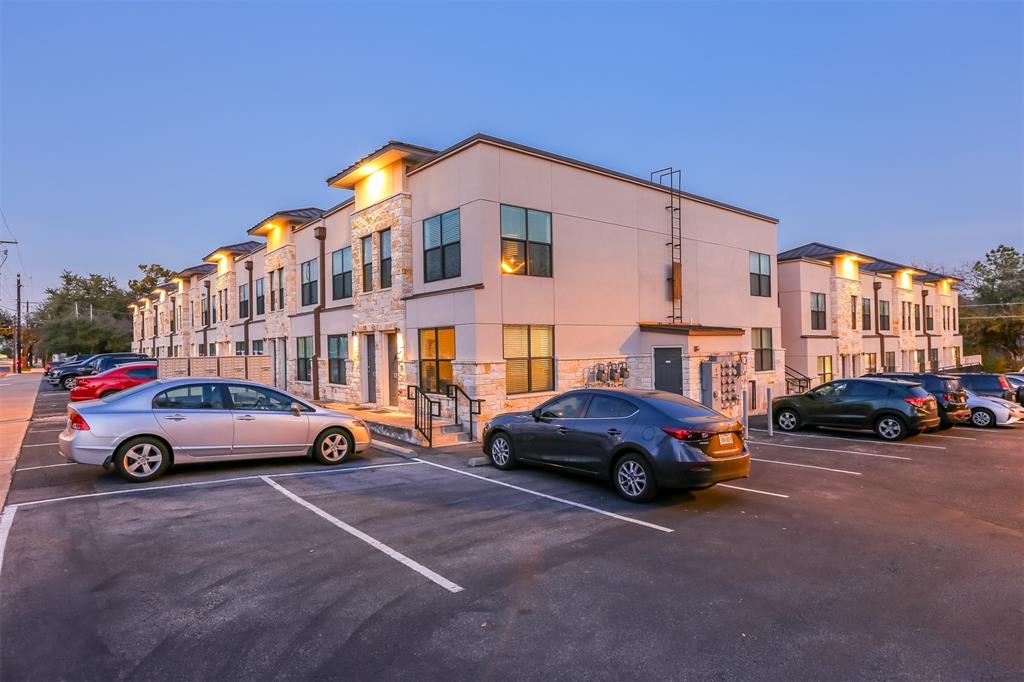 711 West 32nd Street, Unit 113 Austin, TX 78705 - Photo 20 of 25