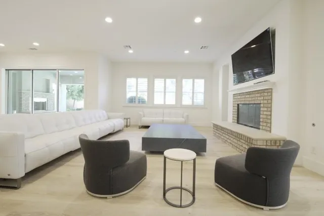 $11,000 | 4961 Ashville Drive, Huntington Beach, CA 92649