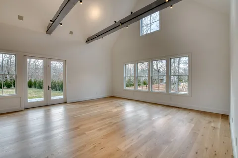 $4,650,000 | 23 Fairway Drive, East Hampton, NY 11937