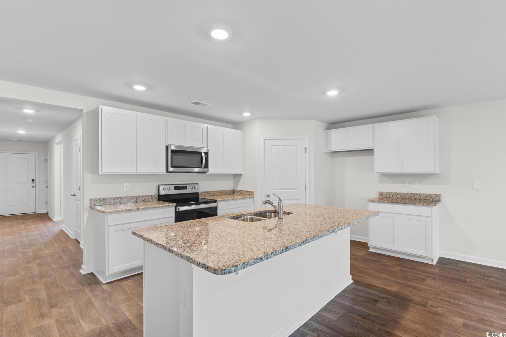 572 Woodland Farms Circle Aynor, SC 29511 - Photo 6 of 40