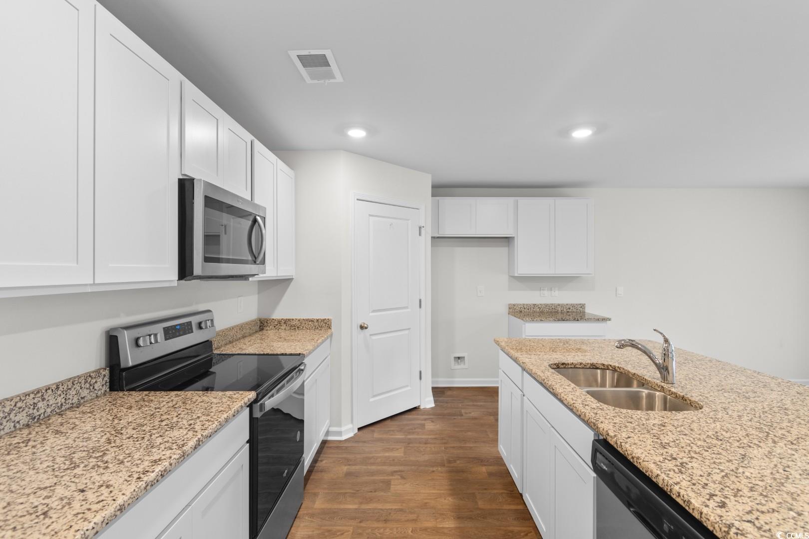 572 Woodland Farms Circle Aynor, SC 29511 - Photo 9 of 40