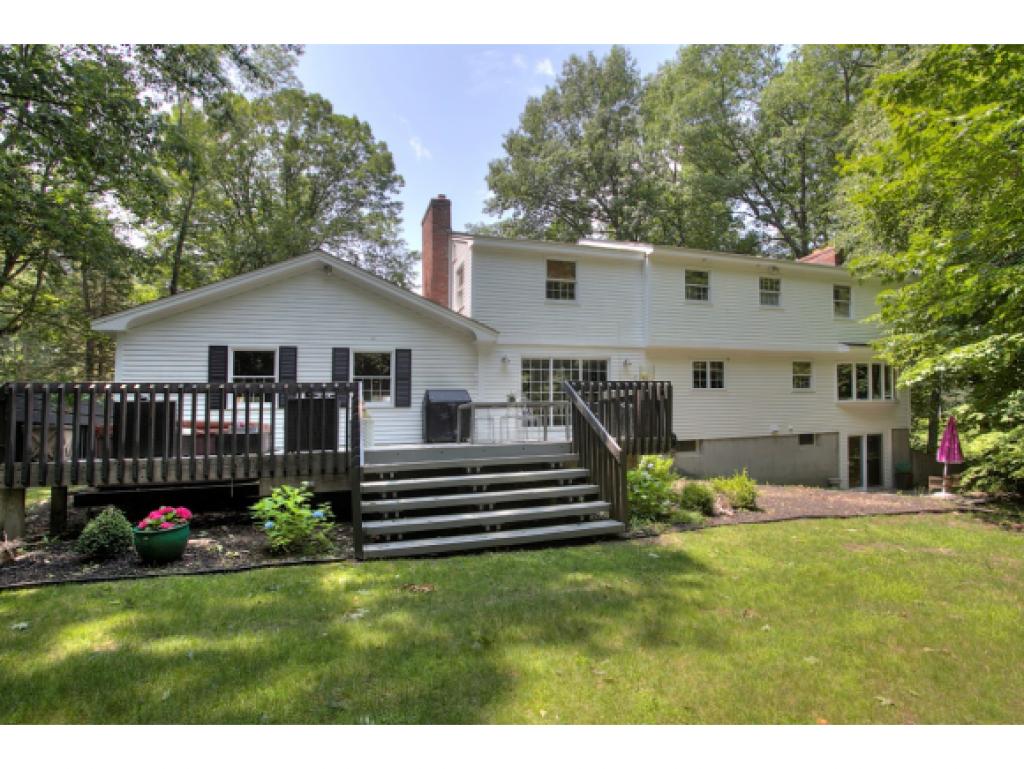 5 Birchwood Road Windham, NH 03087 - Photo 4 of 36