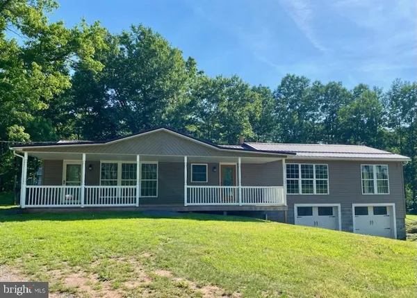 $369,900 | 7968 Cromwell Road, Three Springs, PA 17264