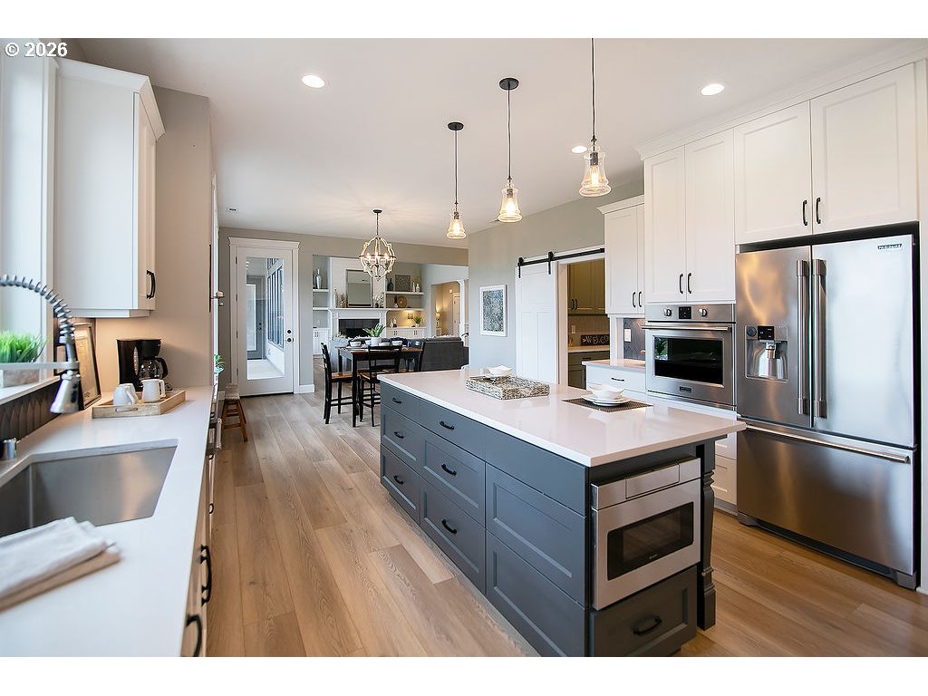 302 Waters Road Castle Rock, WA 98611 - Photo 11 of 48 Kitchen
