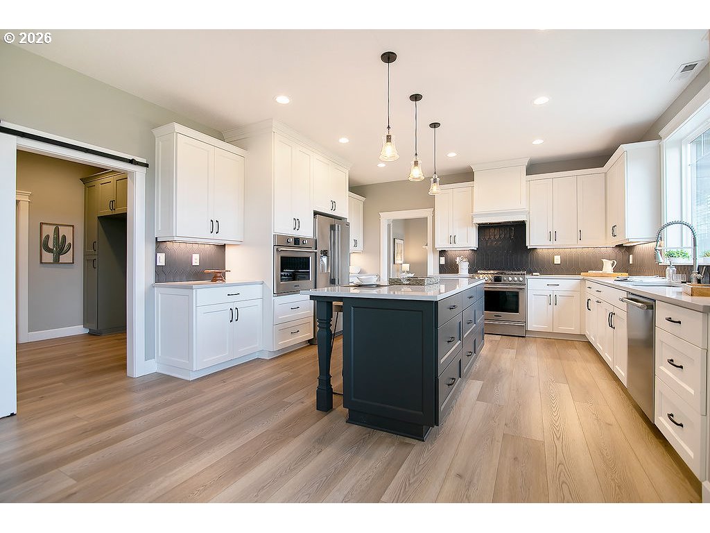 302 Waters Road Castle Rock, WA 98611 - Photo 9 of 48 Kitchen