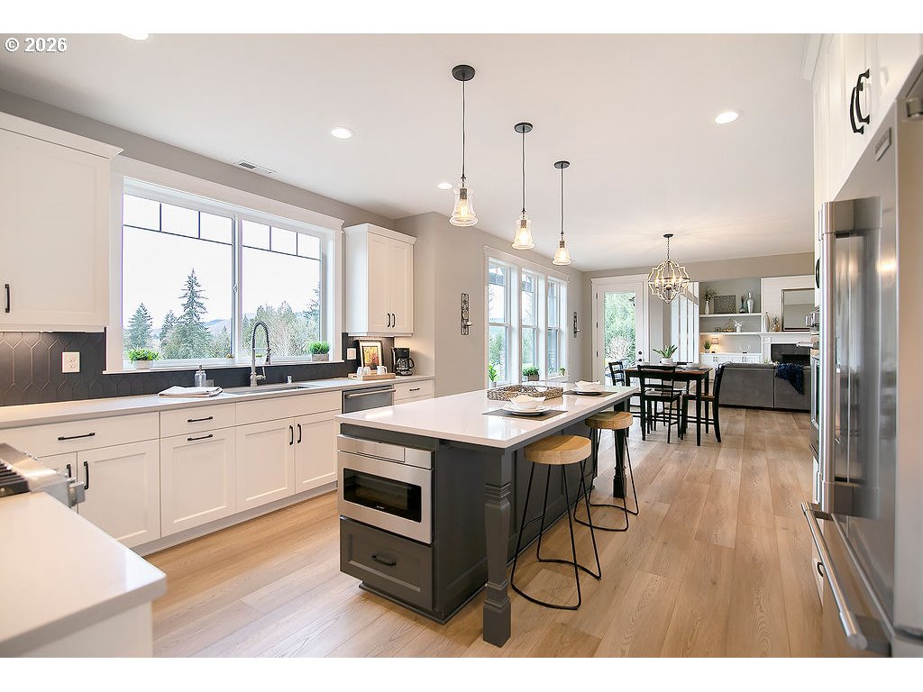 302 Waters Road Castle Rock, WA 98611 - Photo 10 of 48 Kitchen