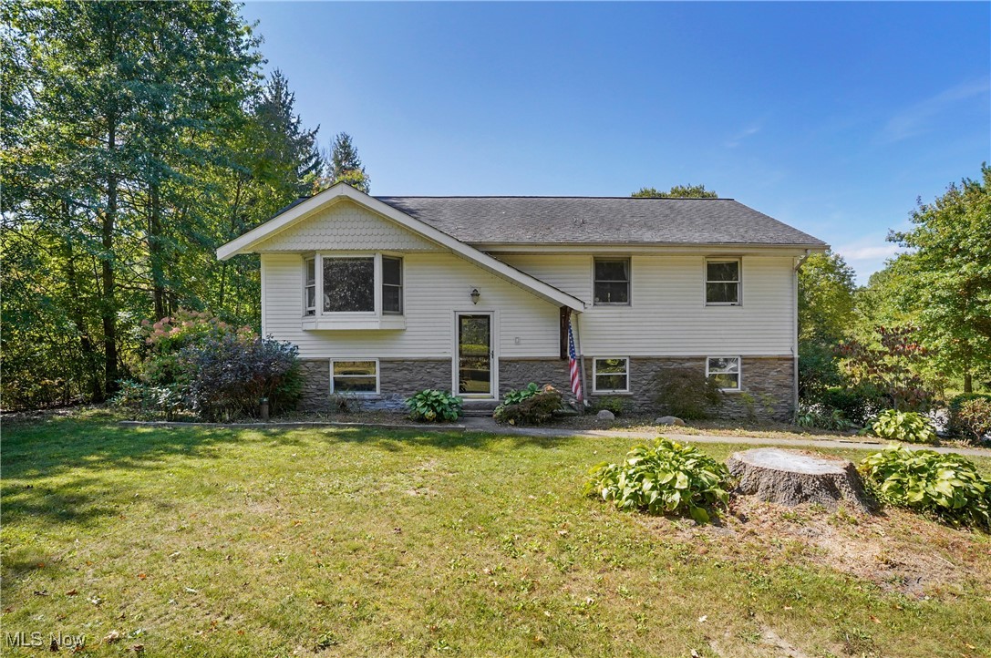 18400 Shaw Road Chagrin Falls, OH 44023 - Photo 1 of 49 Gallery Image 1