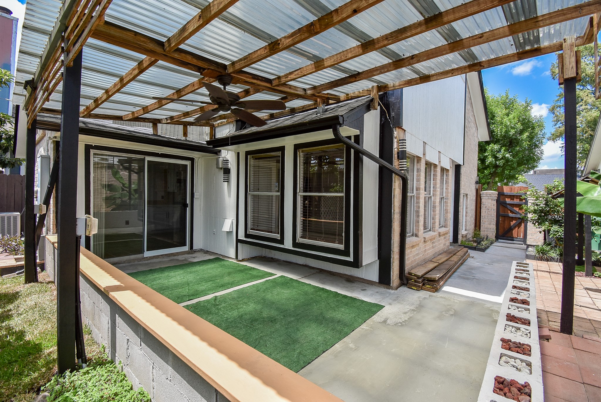 8715 Vinkins Road Houston, TX 77071 - Photo 45 of 48