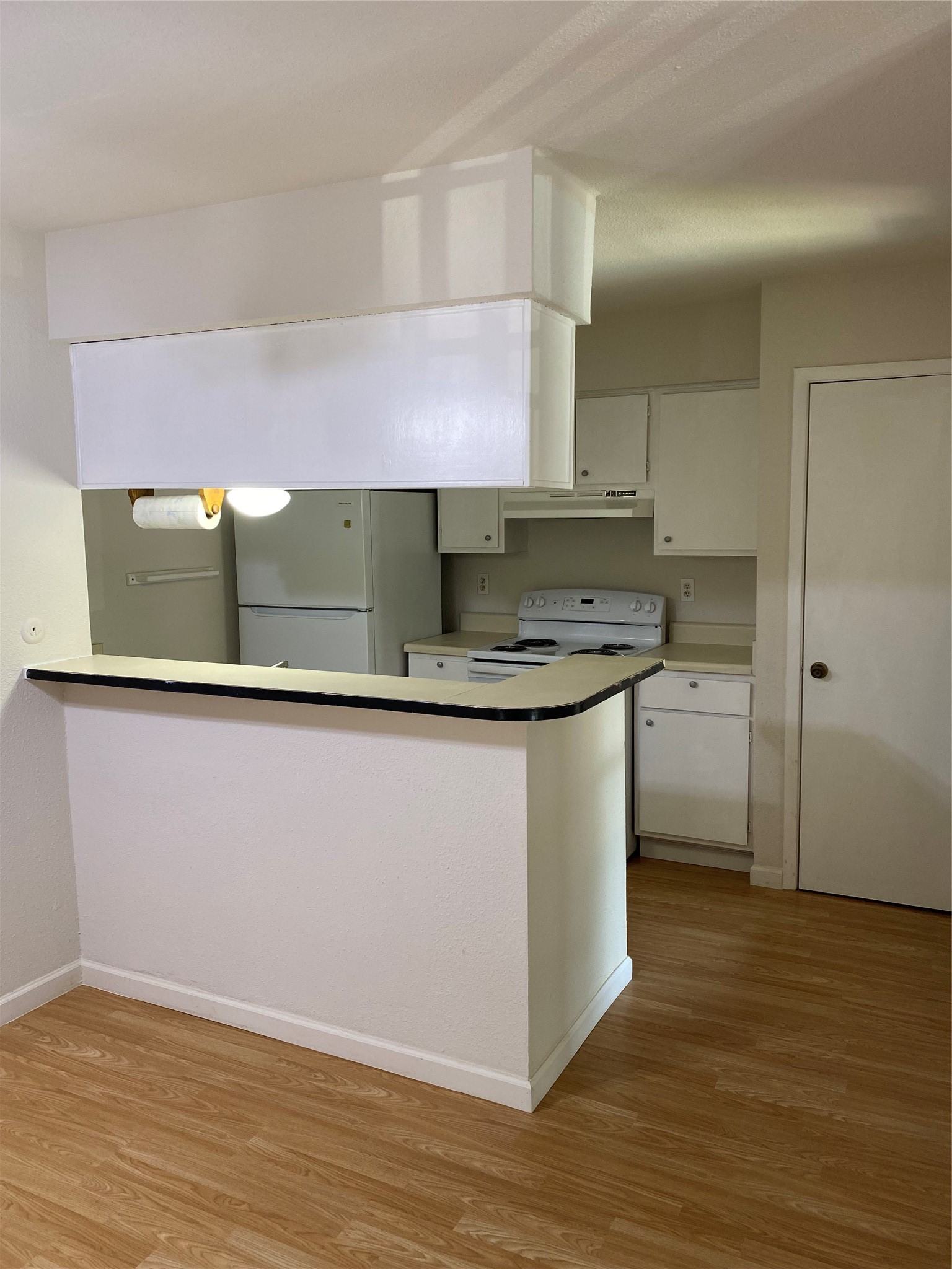 9000 Bissonnet Street, Unit 706 Houston, TX 77074 - Photo 3 of 10