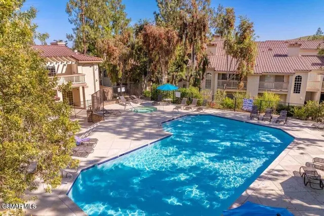 $3,295 | Undisclosed Address, Oak Park, CA 91377