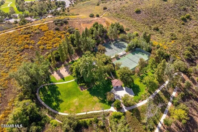 $3,295 | Undisclosed Address, Oak Park, CA 91377