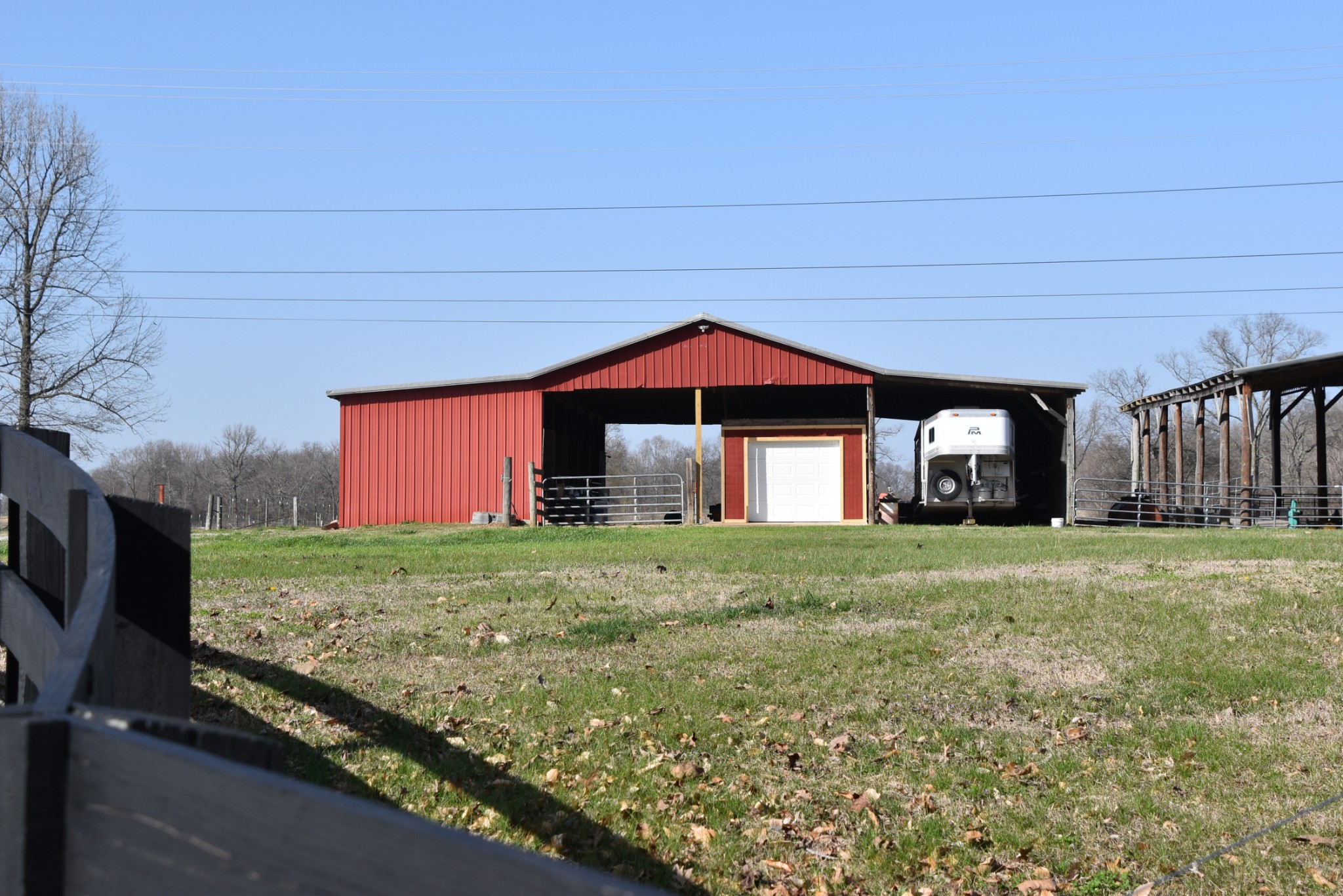 407 McLeary Road Jackson, TN 38305 - Photo 26 of 42 a front view of a house with a yard