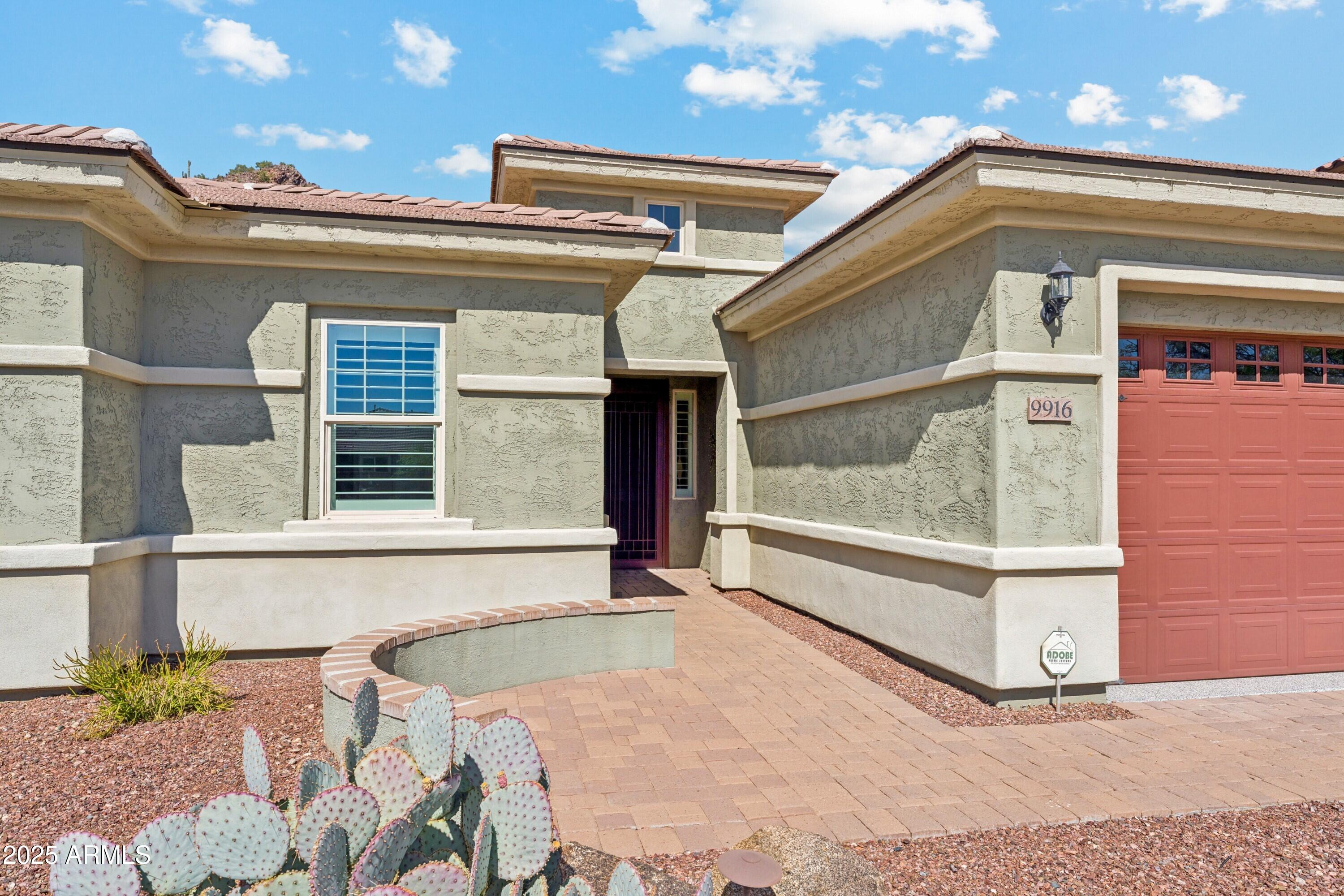 9916 West Redbird Road Peoria, AZ 85383 - Photo 2 of 96 Front Courtyard Space