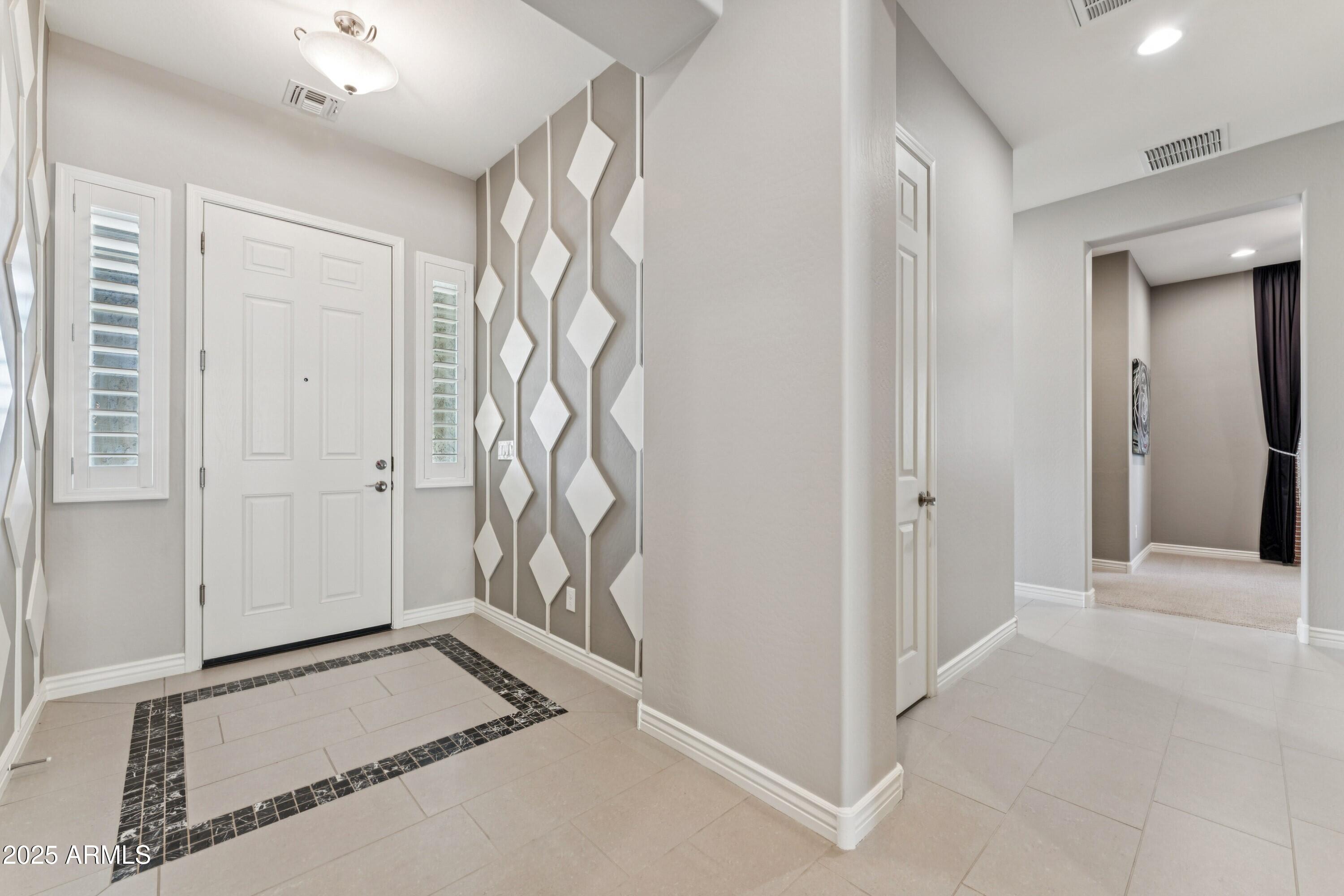 9916 West Redbird Road Peoria, AZ 85383 - Photo 29 of 96 Foyer Entry Hallway View