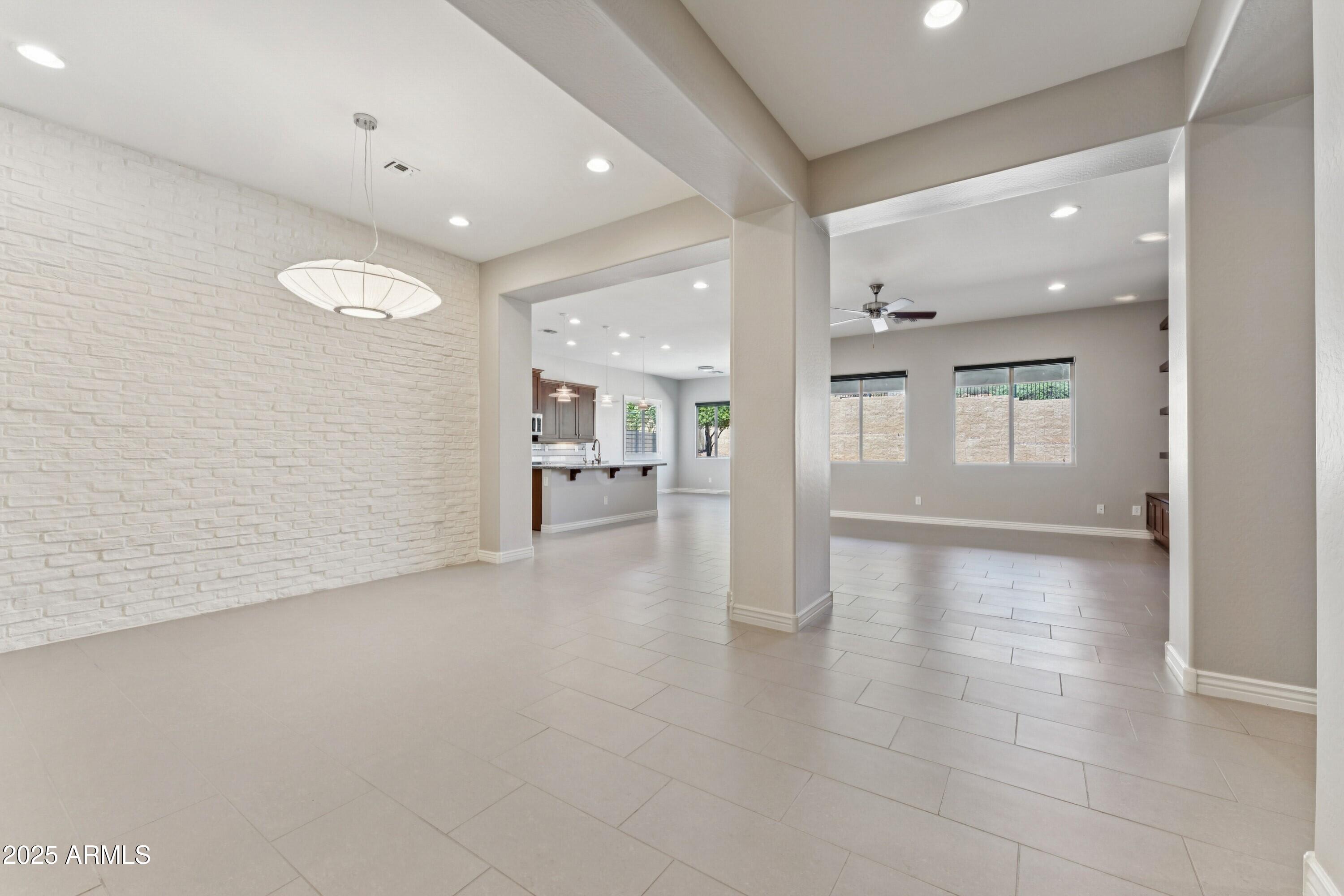 9916 West Redbird Road Peoria, AZ 85383 - Photo 5 of 96 Great Room, Alt View