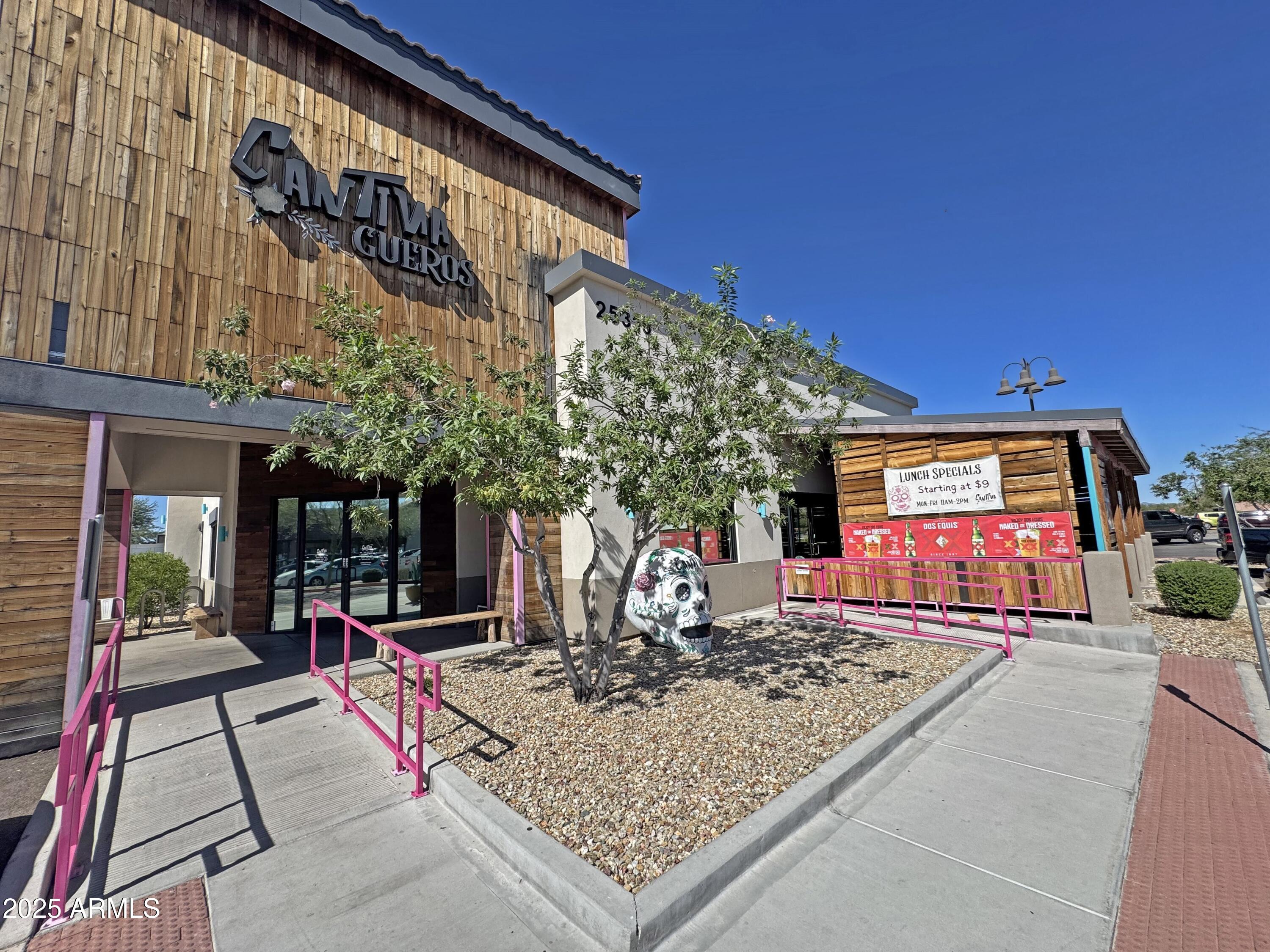 9916 West Redbird Road Peoria, AZ 85383 - Photo 89 of 96 Cantina Nearby